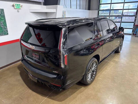 2023 Cadillac Escalade-V ESV