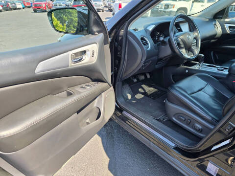 2017 Nissan Pathfinder