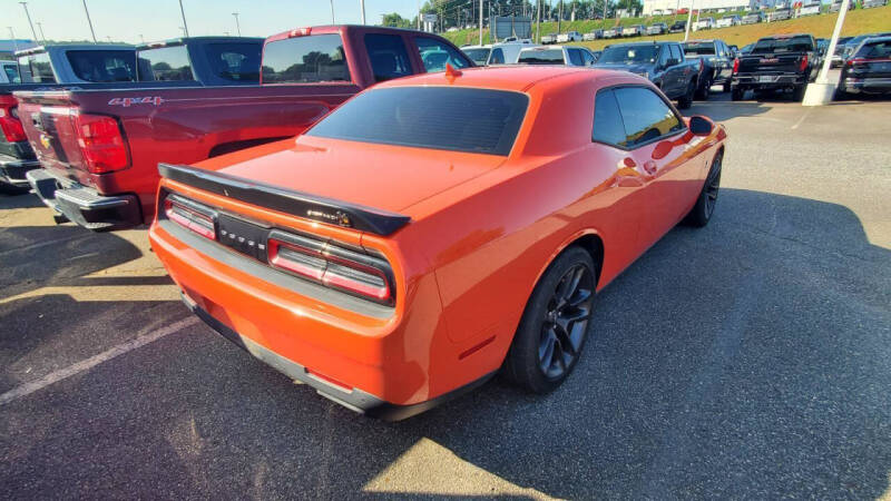 2022 Dodge Challenger