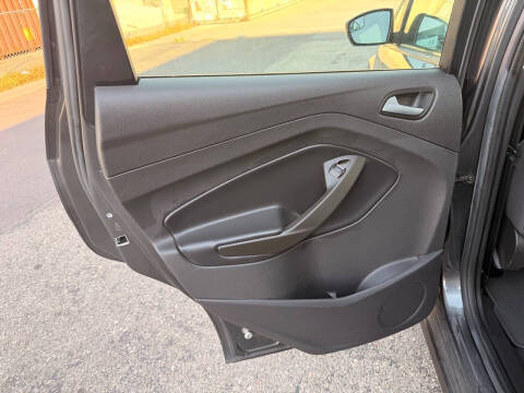 2017 Ford C-MAX Hybrid SE