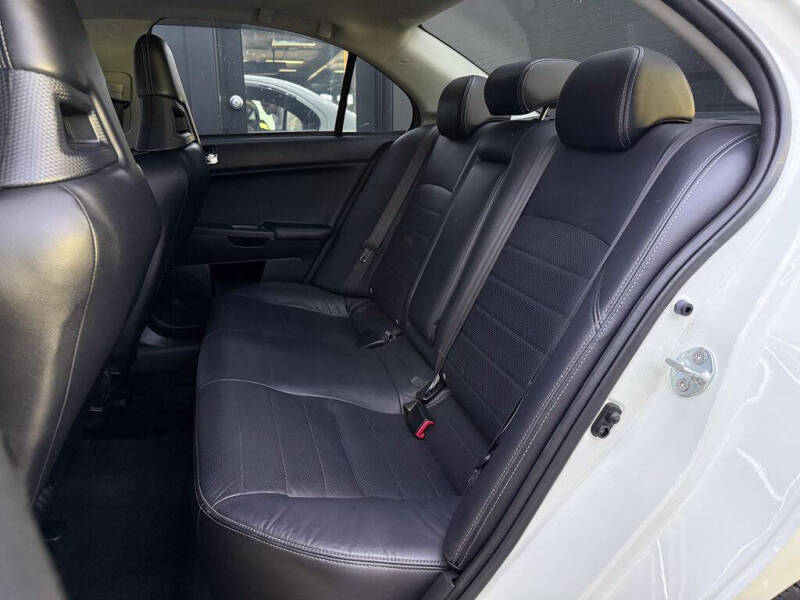 2011 Mitsubishi Lancer Evolution MR