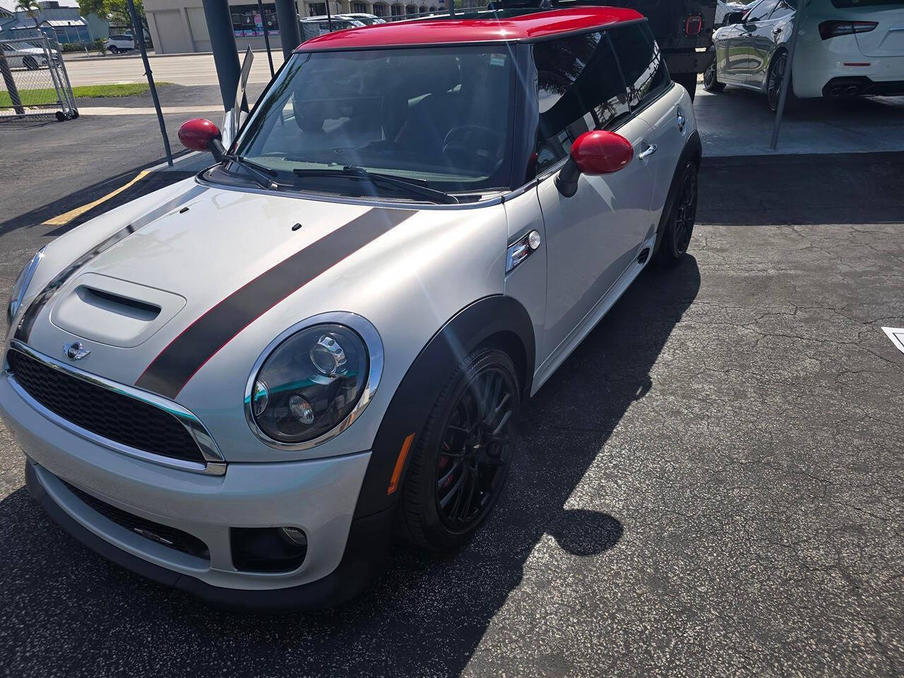 2012 MINI Cooper Hardtop 13