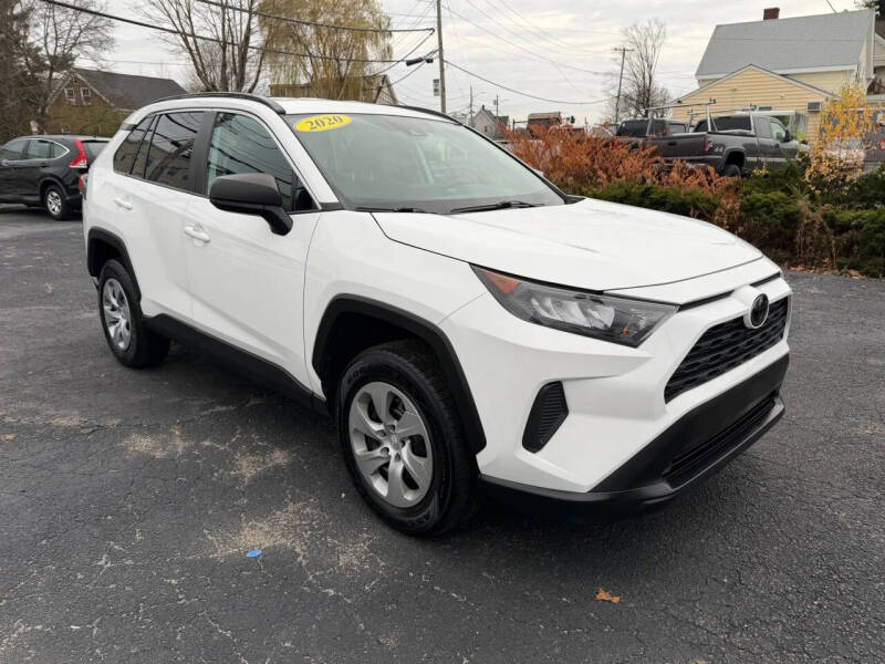 2020 Toyota RAV4 LE