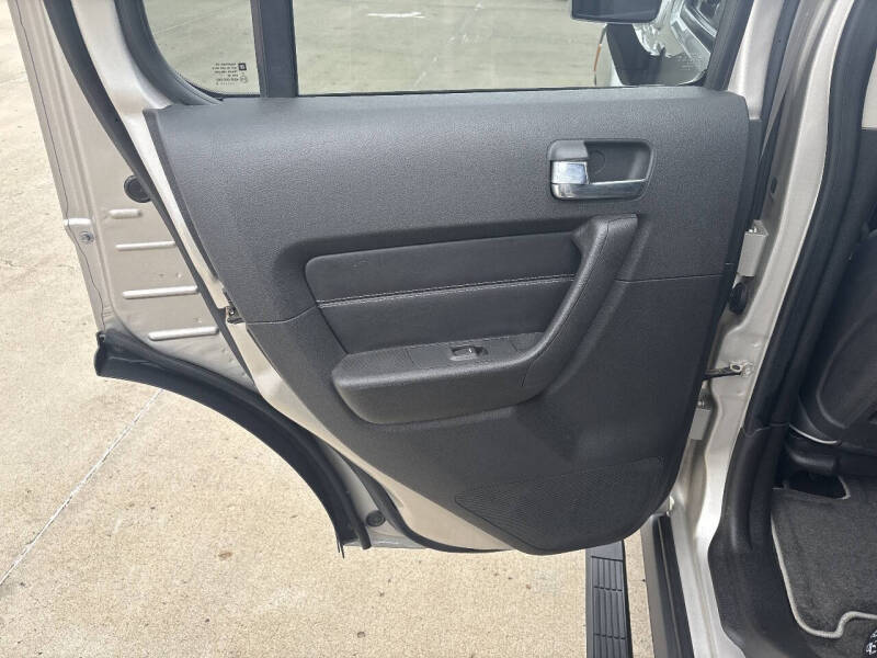 2009 HUMMER H3 Alpha