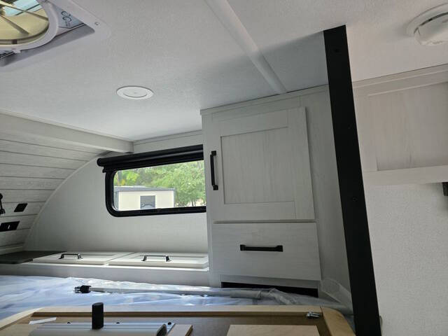 2026 Palomino BACKPACK HS8801