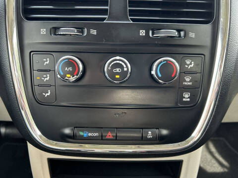 2016 Dodge Grand Caravan American Value Package