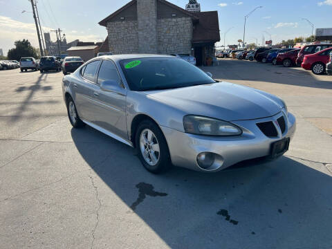 2006 Pontiac Grand Prix for sale at A & B Auto Sales LLC in Lincoln NE