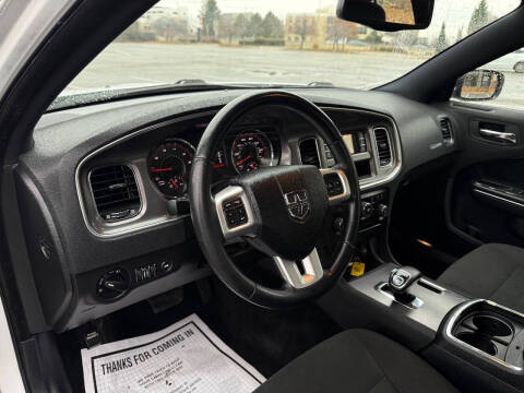 2013 Dodge Charger SE