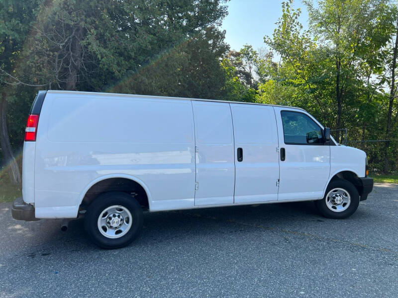 2019 Chevrolet Express 2500