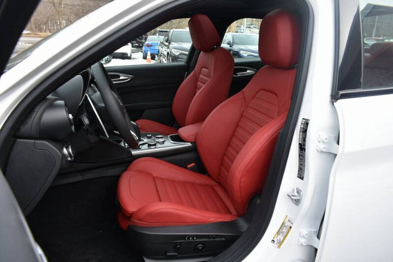 2025 Alfa Romeo Giulia