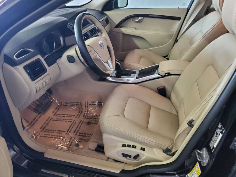 2016 Volvo XC70 T5 Drive-E Platinum