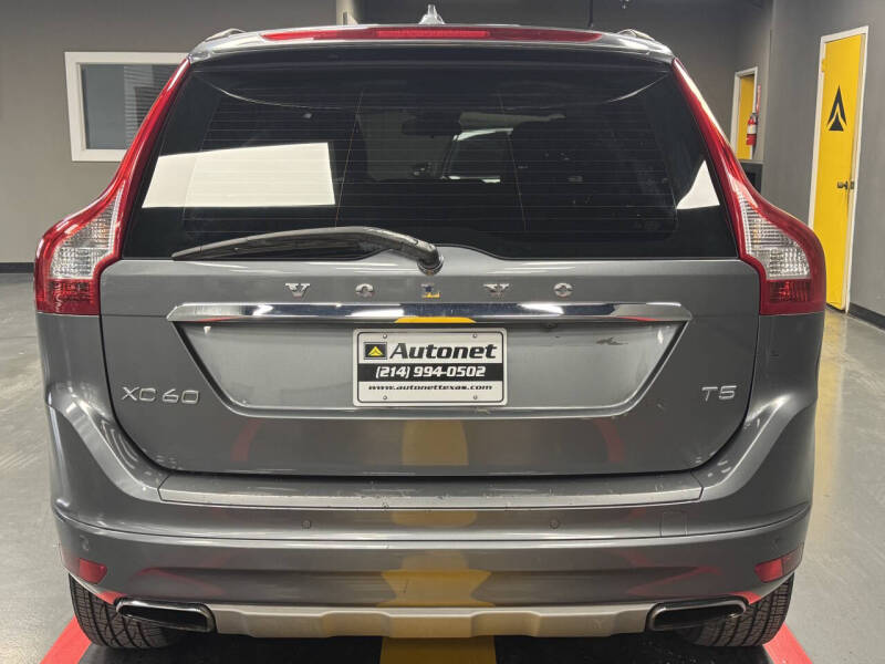 2017 Volvo XC60 T5 Dynamic
