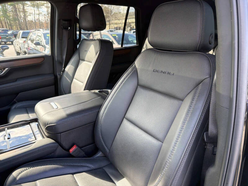 2025 GMC Yukon Denali
