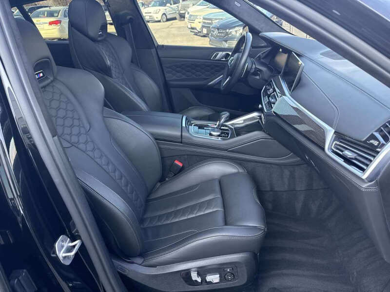 2022 BMW X6 M