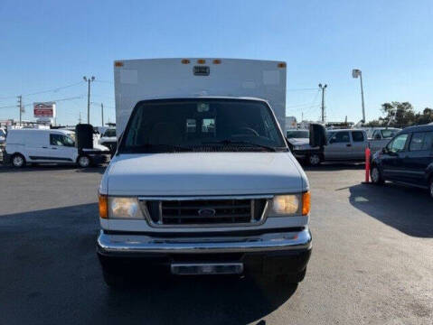 2003 Ford E-Series E-450 SD