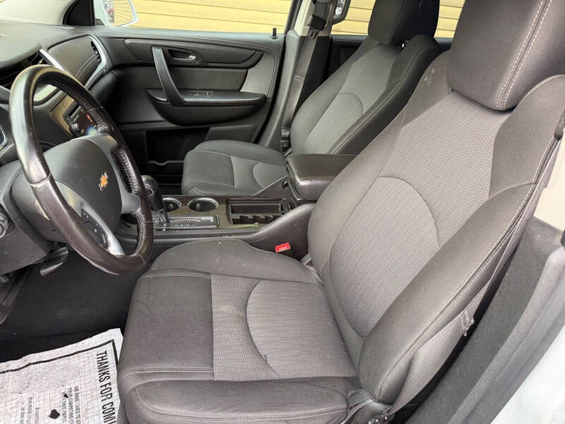 2017 Chevrolet Traverse LT