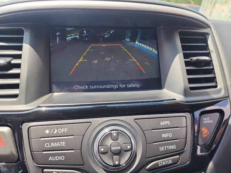 2019 Nissan Pathfinder S