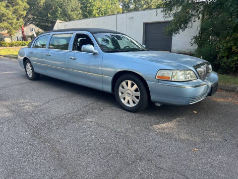 2004 Lincoln Town Car for sale at Liberty Motors in Chesapeake VA