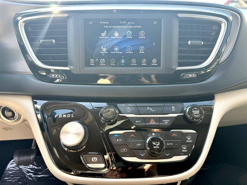 2020 Chrysler Pacifica Touring L