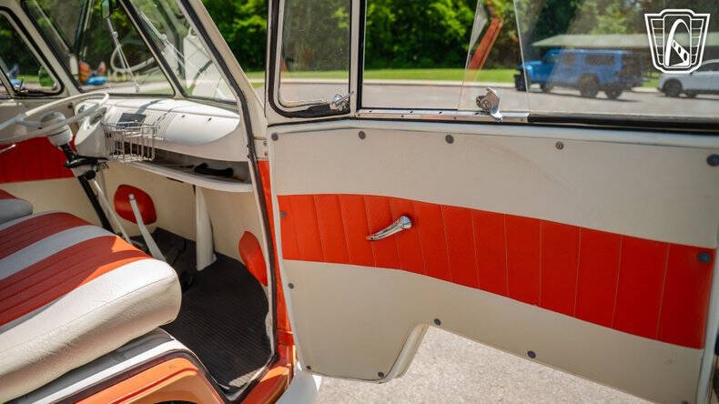 1975 Volkswagen Bus