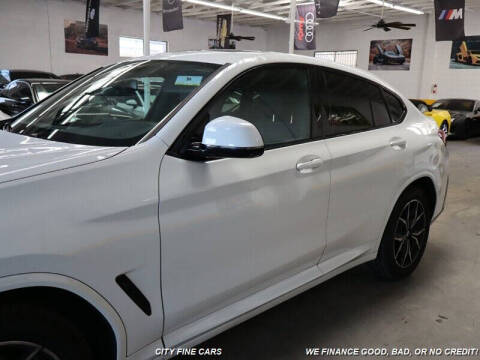 2022 BMW X4 xDrive30i