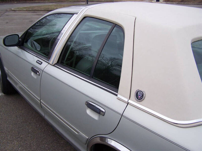 2004 Mercury Grand Marquis GS