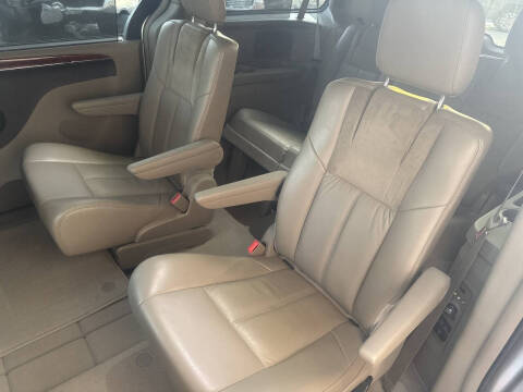 2014 Chrysler Town and Country Limited