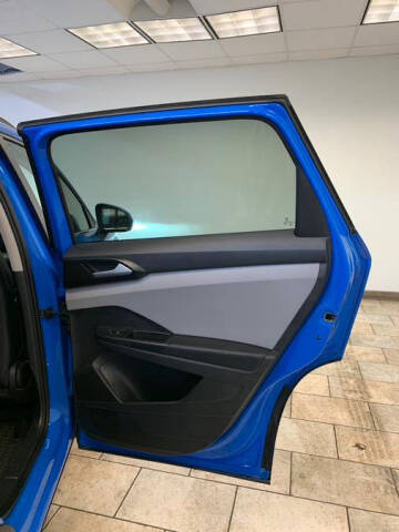 2022 Volkswagen Taos SE 4Motion