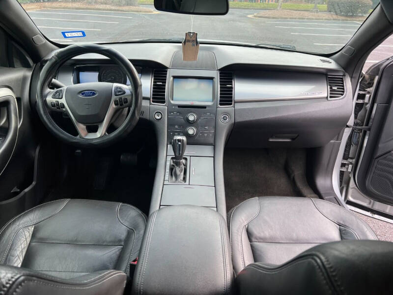 2014 Ford Taurus SEL