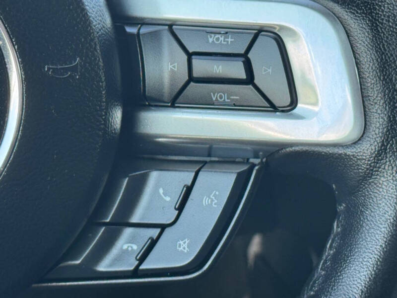 2016 Ford Mustang V6