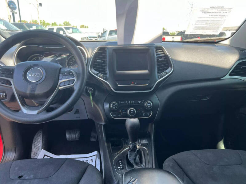 2019 Jeep Cherokee Latitude