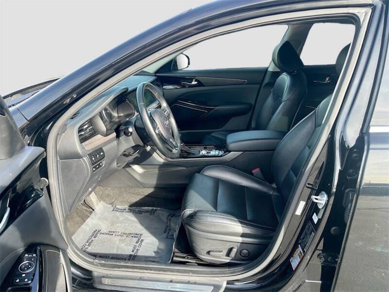 2020 Kia Cadenza Technology