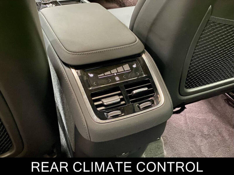 2026 Volvo XC90 B5 Core