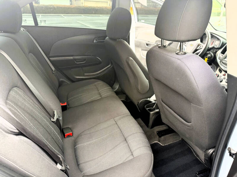 2017 Chevrolet Sonic LT Auto