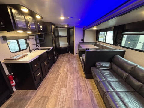 2021 Forest River Cherokee Grey Wolf