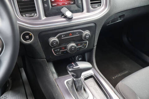 2016 Dodge Charger SE