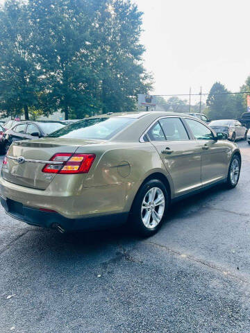 2013 Ford Taurus SEL