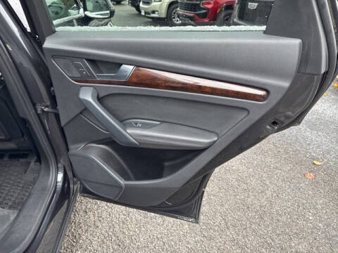 2020 Audi Q5 quattro Premium Plus 45 TFSI