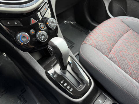2017 Chevrolet Sonic LT Auto