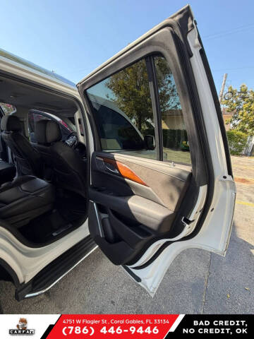 2018 Cadillac Escalade Luxury