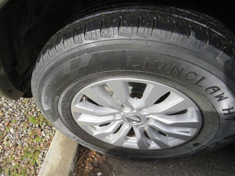 2017 Nissan Armada SV