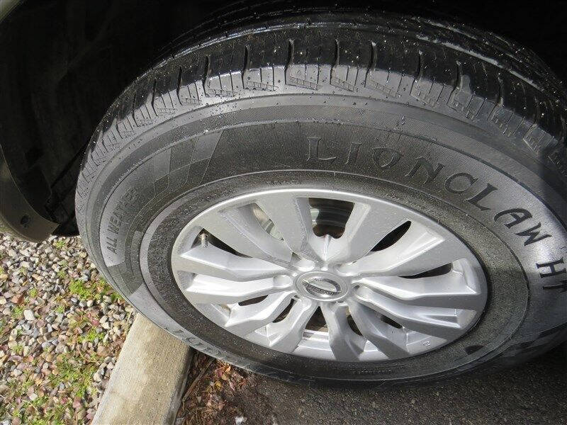 2017 Nissan Armada SV