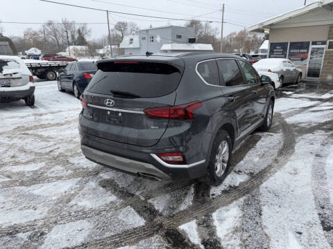 2020 Hyundai Santa Fe SE