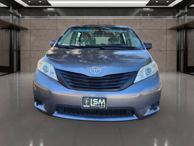 2012 Toyota Sienna