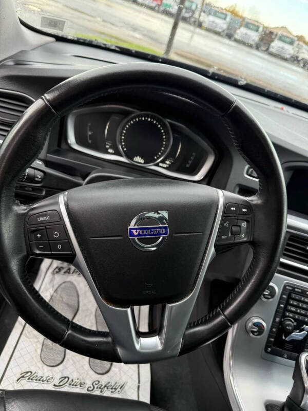 2017 Volvo V60 T5 Premier