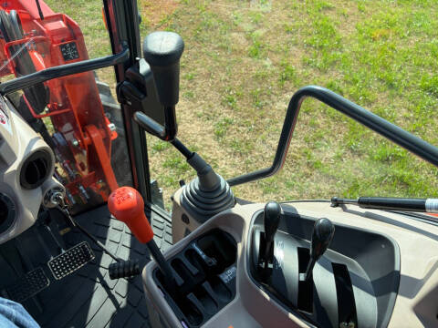 2025 Kubota M7060D