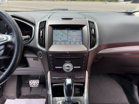 2017 Ford Edge Titanium