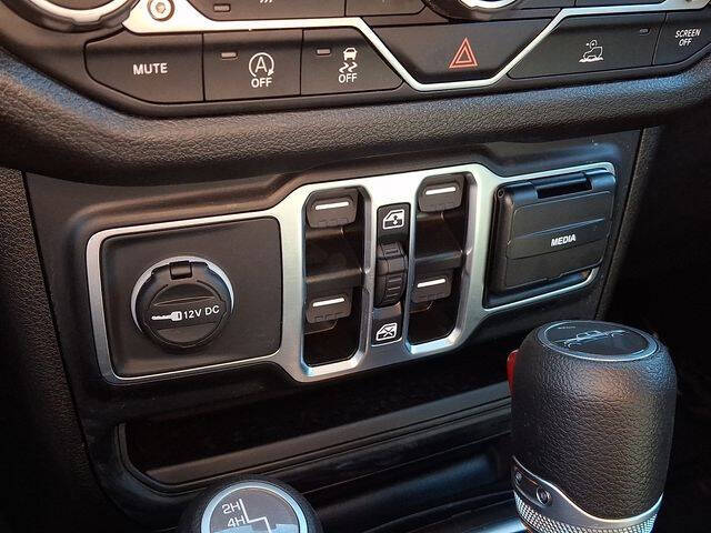2024 Jeep Gladiator NightHawk