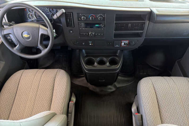 2026 Chevrolet Express 2500