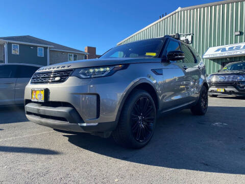 2017 Land Rover Discovery for sale at AGM AUTO SALES in Malden MA